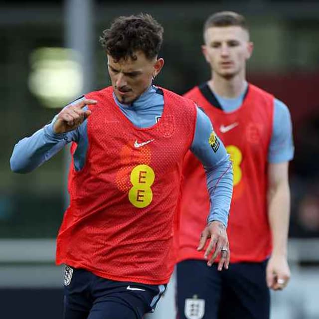 Ben White's controversial return & Tuchel's untouchable XI