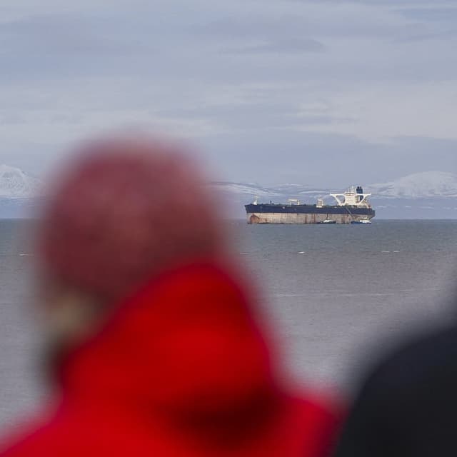 The oil sanctions leaving sailors adrift
