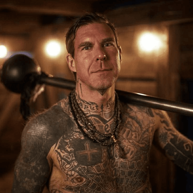 Greg Walsh (Swinging Maces, Punk Rock and Training the Tactical Athlete) - Episode 767