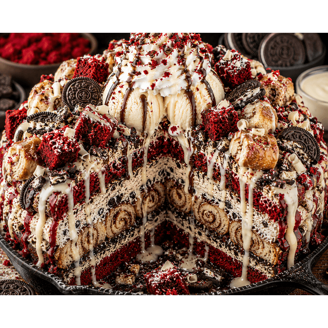 FLAVORVILLE™ RED VELVET OREO CHEESECAKE CINNAMON ROLL COOKIE CRUNCH